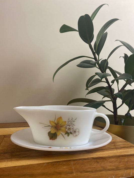 Vintage Gravy Boat, Vintage Gravy Jug, Vintage Sauce Jug, Floral Motif, Retro Gravy Boat, Mid Century Tableware, Quirky Tableware