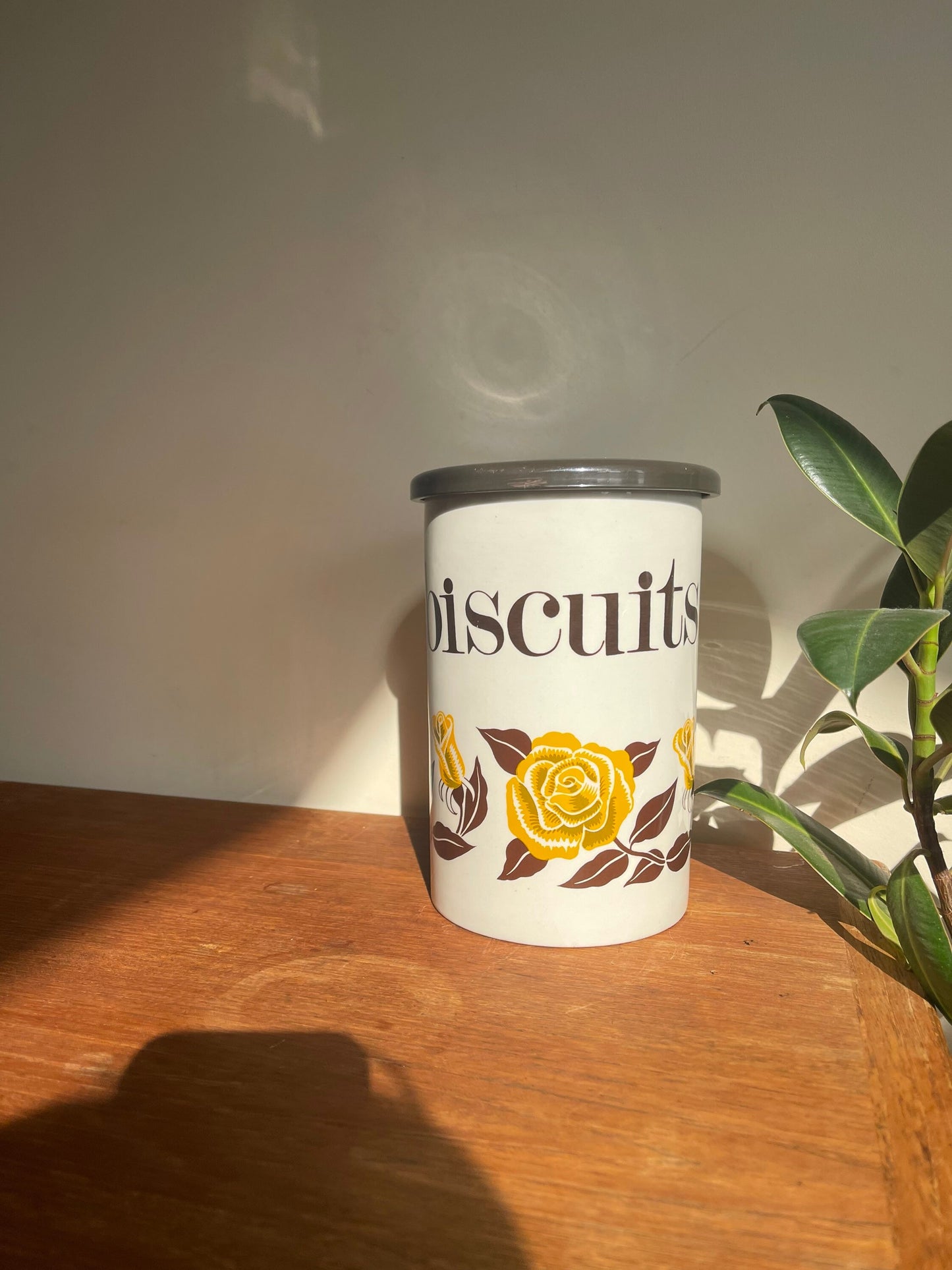 Vintage Biscuit Jar | Vintage Cookie Jar | Vintage Kitchen Storage | Vintage Crown Devon Biscuit Tin | Mid Century Kitchenware | Vintage