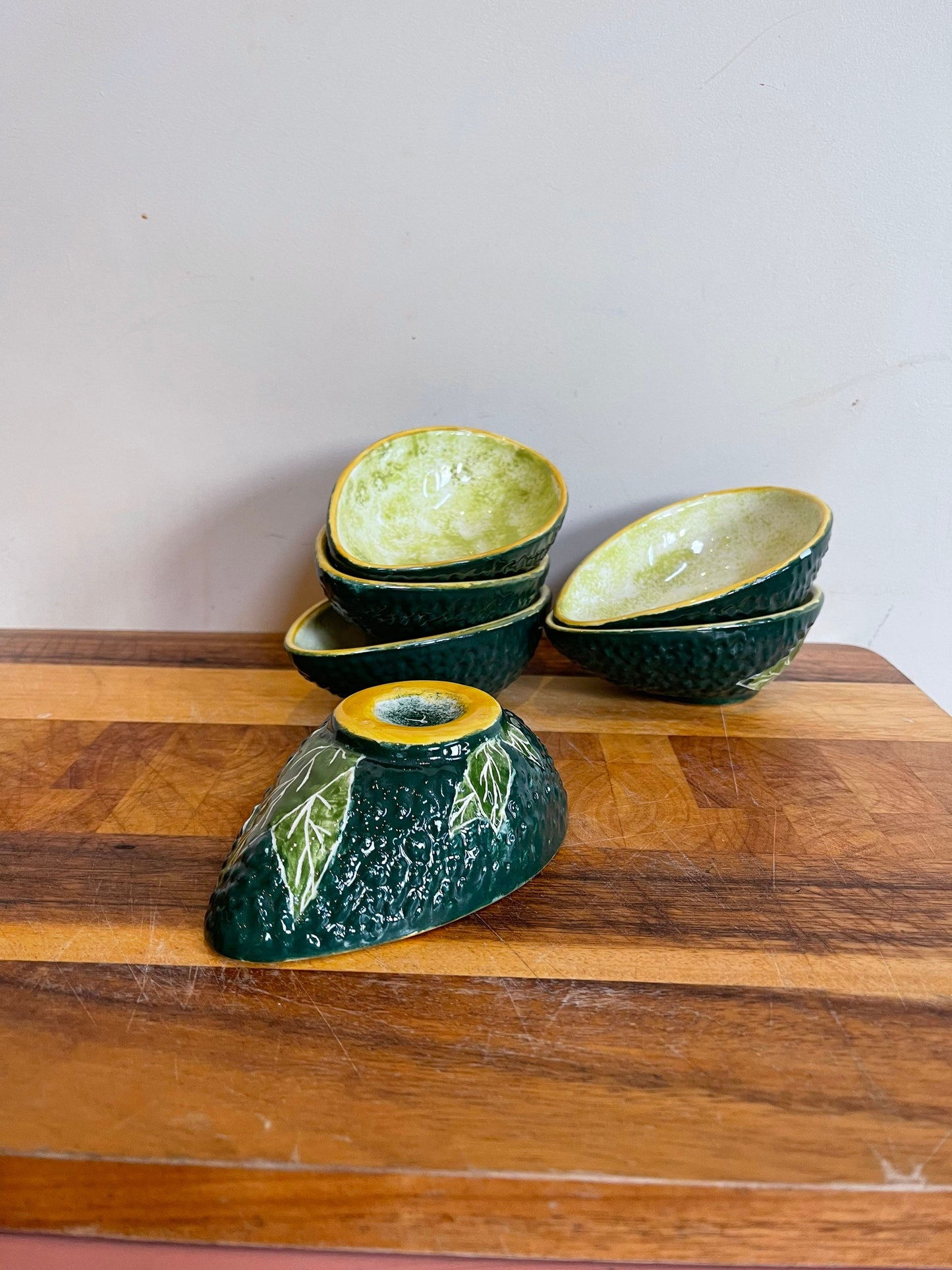 Set of Four Vintage Avocado Bowls | Vintage Glass Avocado Dishes | Quirky Dishes | Vintage Serveware | Vintage Nibble Appetiser Dishes |