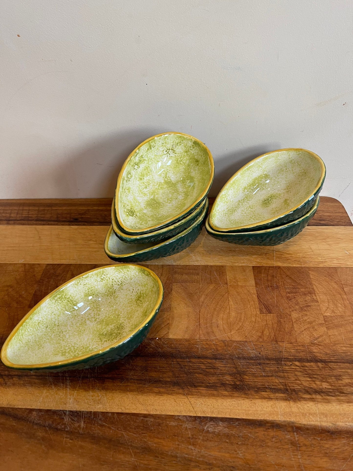 Set of Four Vintage Avocado Bowls | Vintage Glass Avocado Dishes | Quirky Dishes | Vintage Serveware | Vintage Nibble Appetiser Dishes |