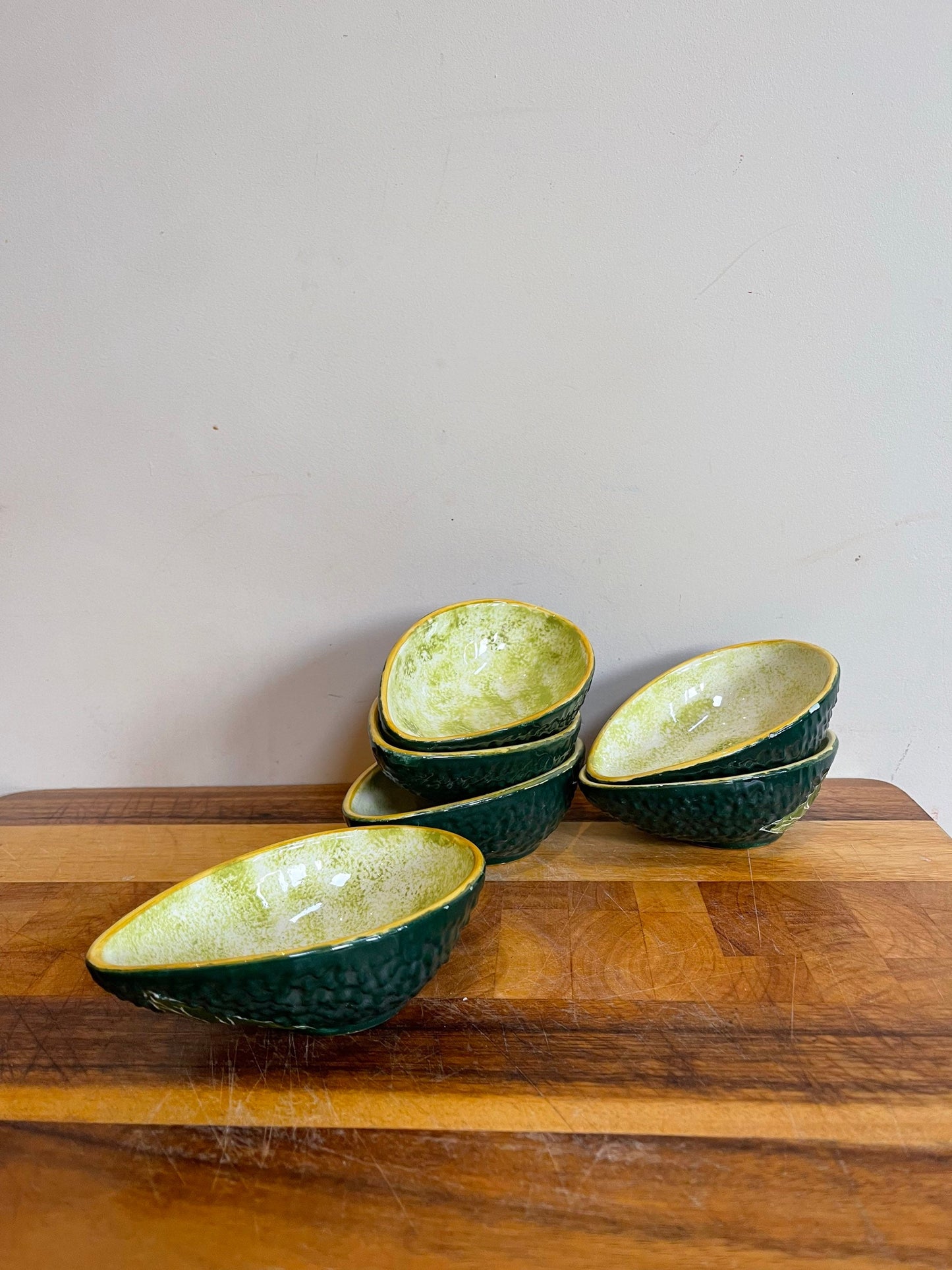 Set of Four Vintage Avocado Bowls | Vintage Glass Avocado Dishes | Quirky Dishes | Vintage Serveware | Vintage Nibble Appetiser Dishes |