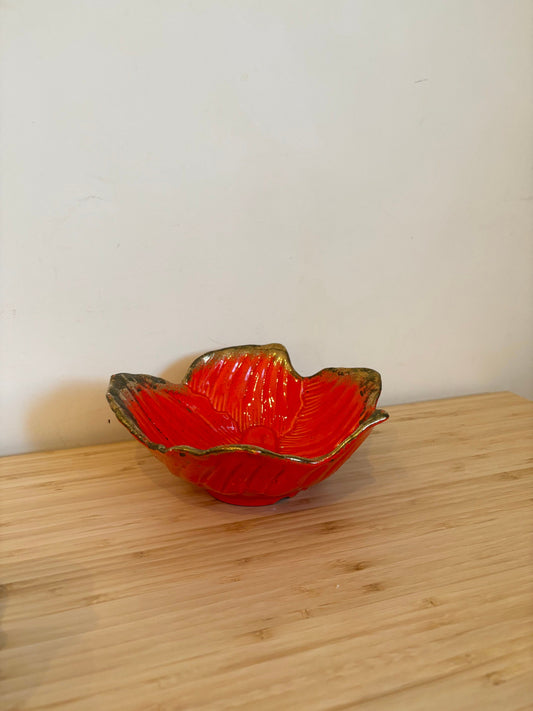 Vintage Poppy Dish | Mid Century Flower Bowl | Flower Shaped Dish | Vintage Trinket Dish | Vintage Gilt Edge Bowl | Vintage Majolica Bowl